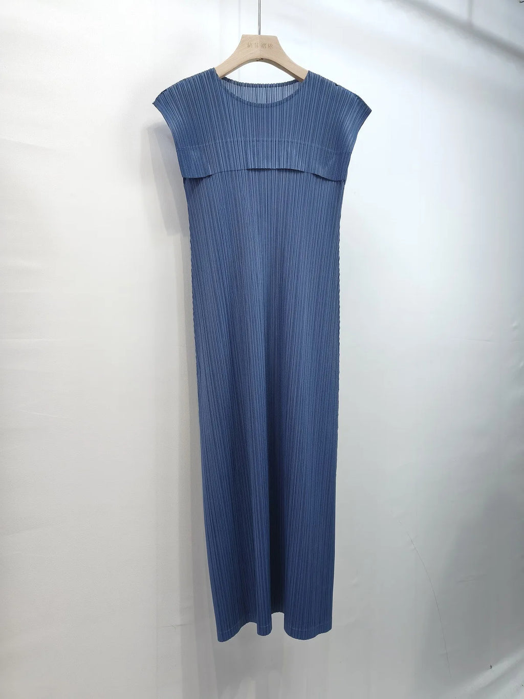 Miyake Pleated Splicing Dress 2025 Spring and Summer New Temperament Round Neck Sleeveless Comfortable Casual Peplum Long Skirt