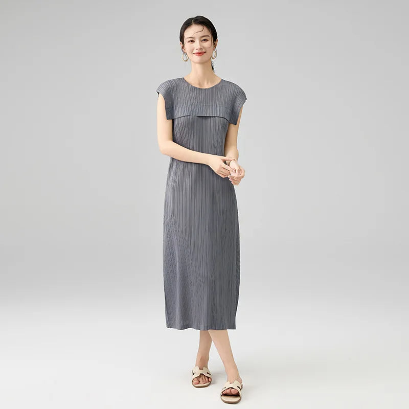Miyake Pleated Splicing Dress 2025 Spring and Summer New Temperament Round Neck Sleeveless Comfortable Casual Peplum Long Skirt