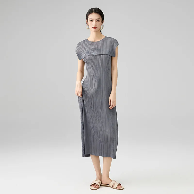 Miyake Pleated Splicing Dress 2025 Spring and Summer New Temperament Round Neck Sleeveless Comfortable Casual Peplum Long Skirt